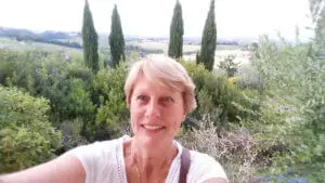 Rhonda Dundas